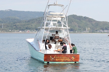 乗船・散骨ポイントへ